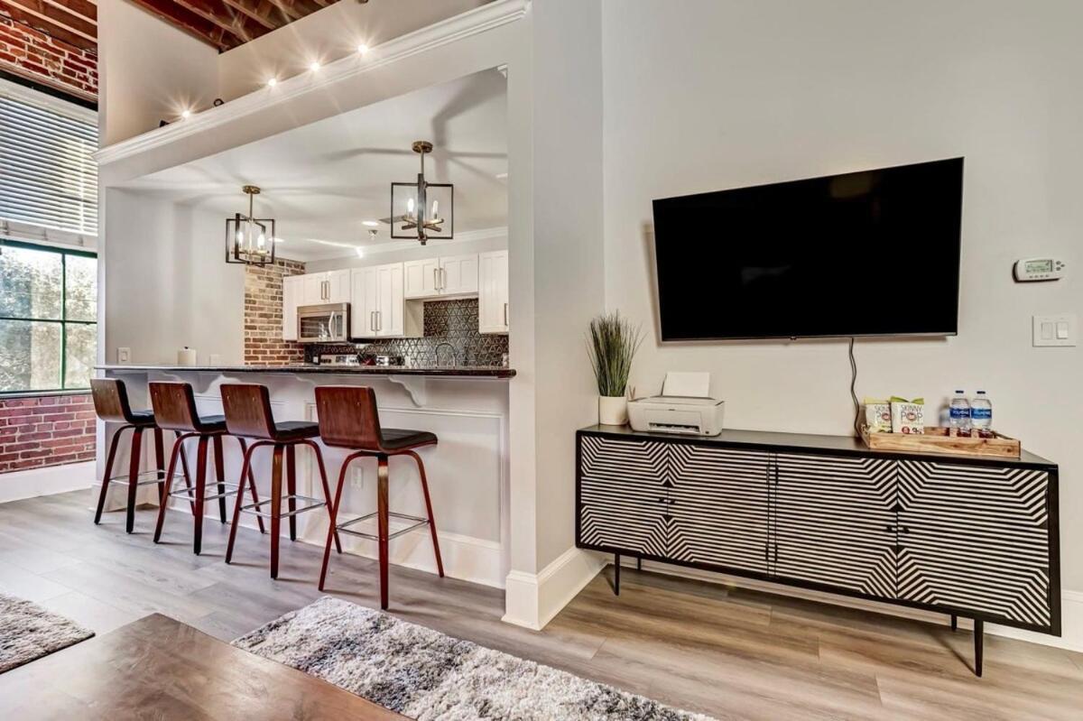 West End Loft - Downtown 5 Min Walk To River St Savannah Extérieur photo